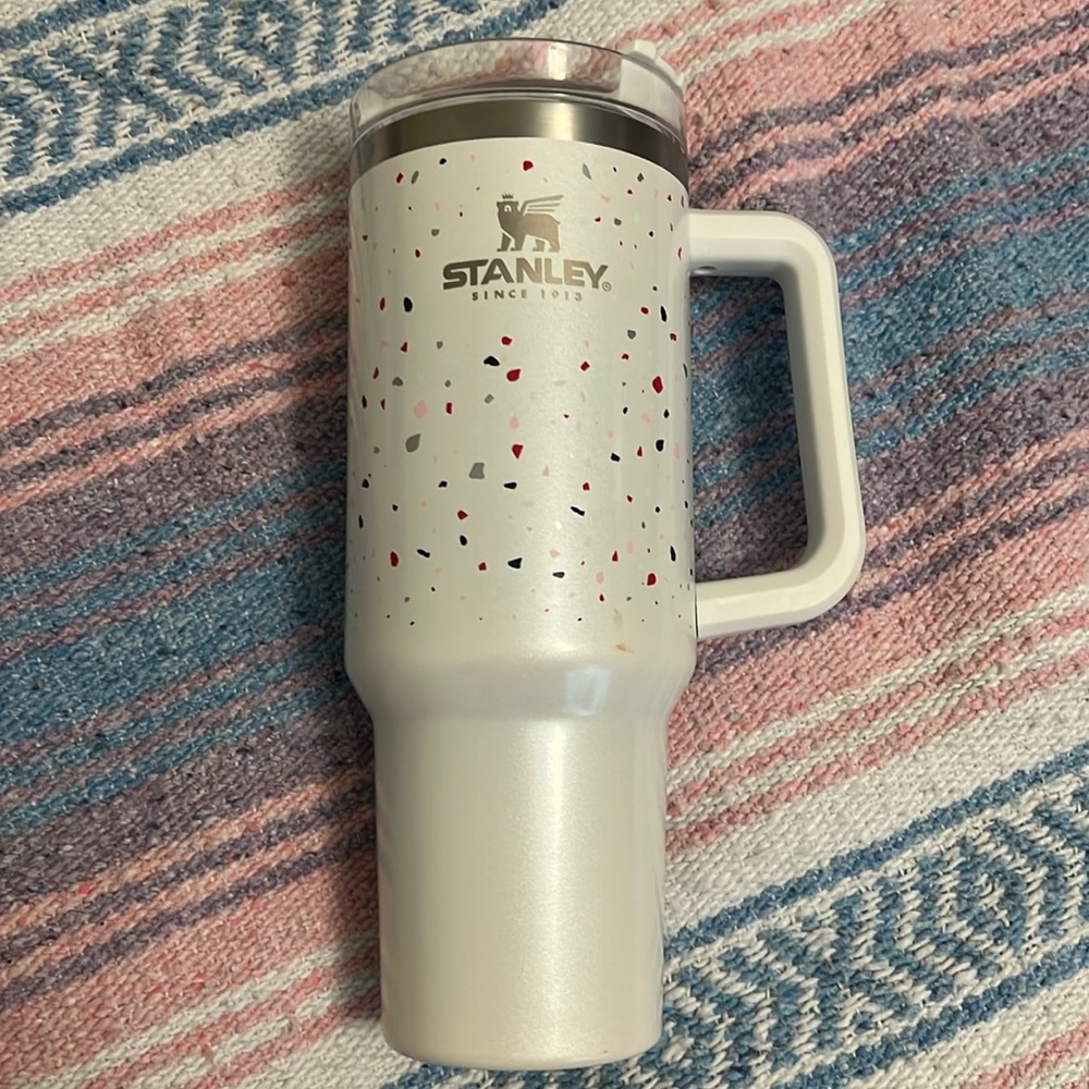 Stanley cup - no straw